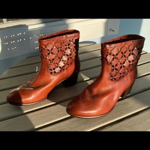 Frye Courtney Stud Booties - Size 10